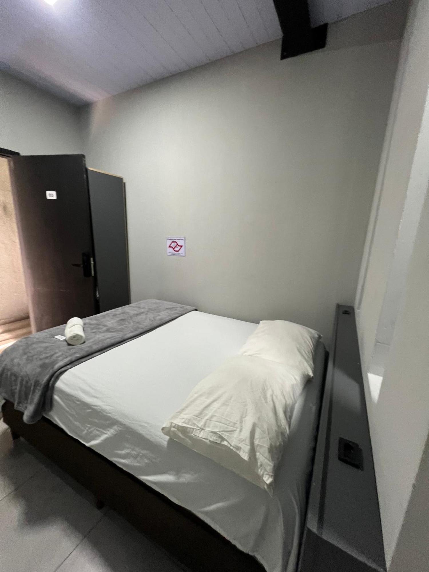 Hostal Esquina 8 Suítes Confort&hostel *